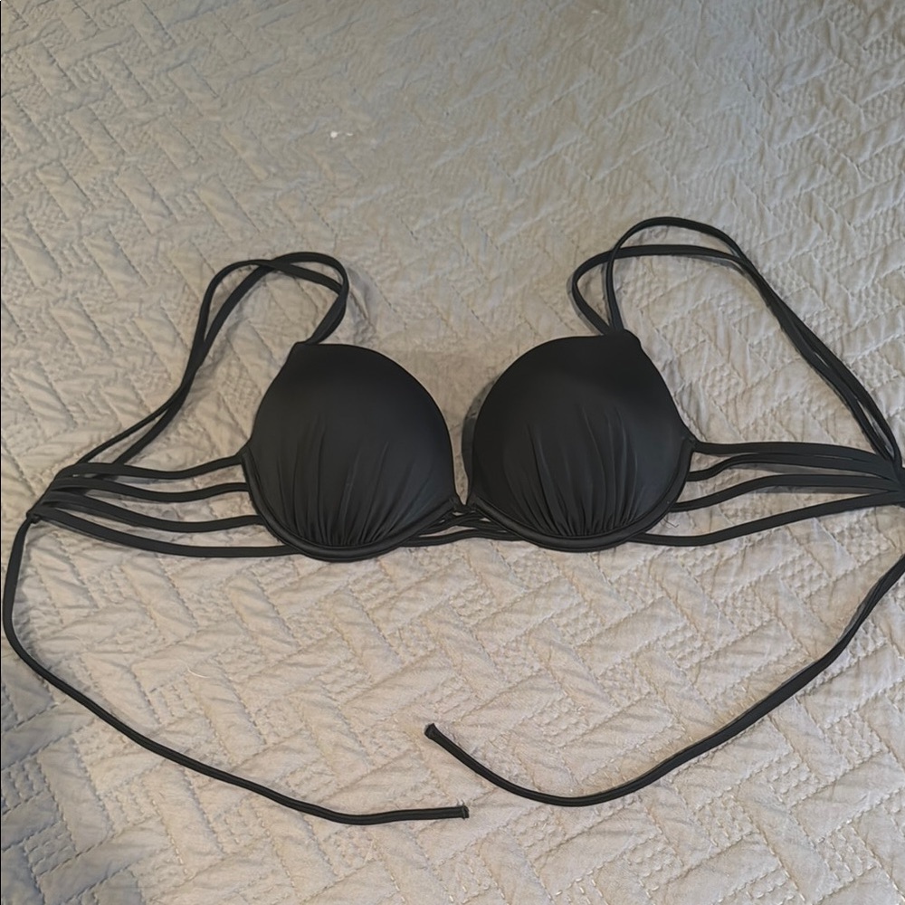 Shade & Shore Black Bikini Top